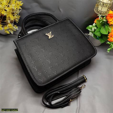 louis vuitton shoulder bag black|black louis vuitton side bag.